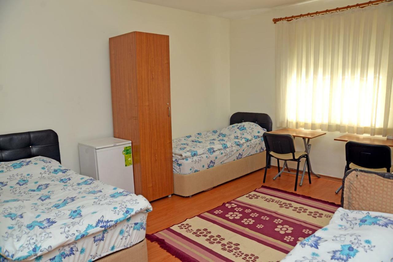 Vatan Yurt Hostel Стамбул Экстерьер фото