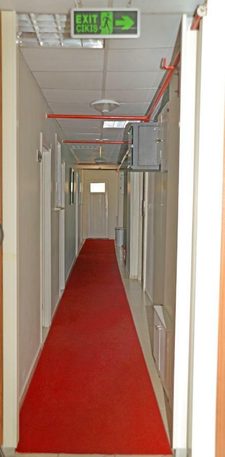 Vatan Yurt Hostel Стамбул Экстерьер фото