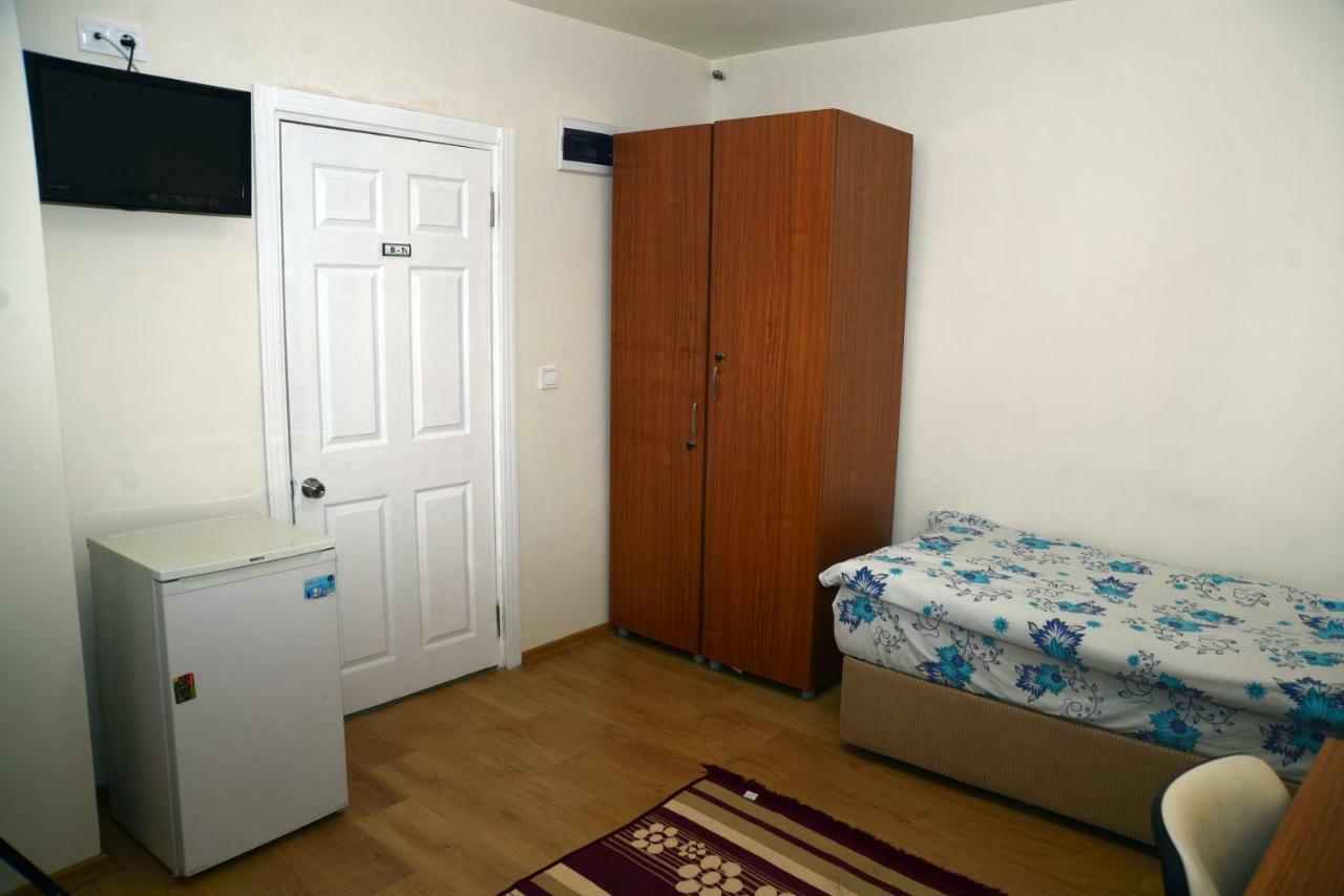 Vatan Yurt Hostel Стамбул Экстерьер фото
