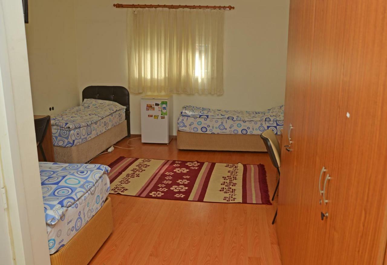 Vatan Yurt Hostel Стамбул Экстерьер фото